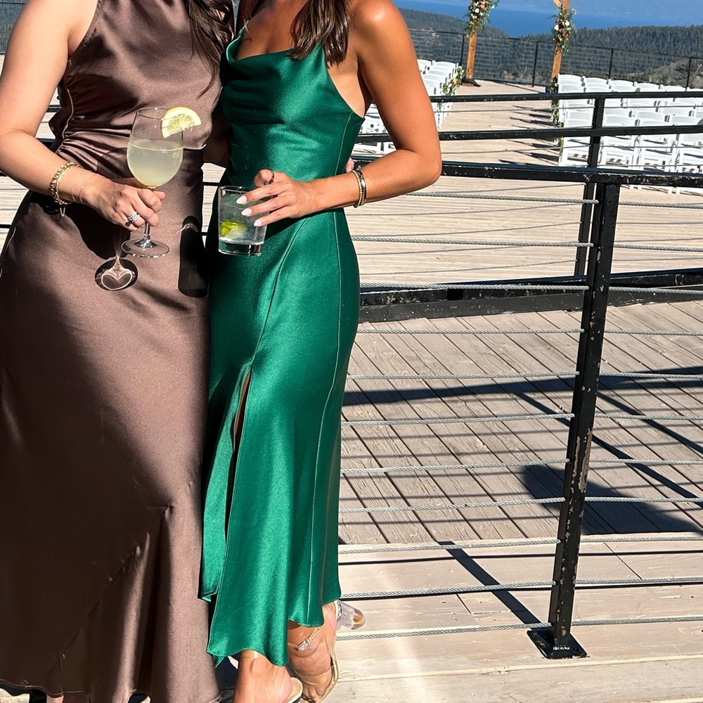 Alice + Olivia - Size 0 green silk dress